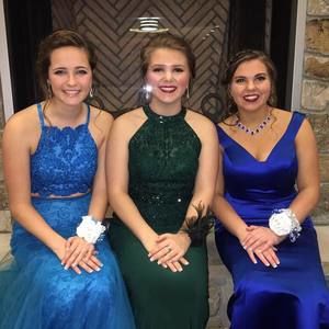 Meet your Posher, Danielle